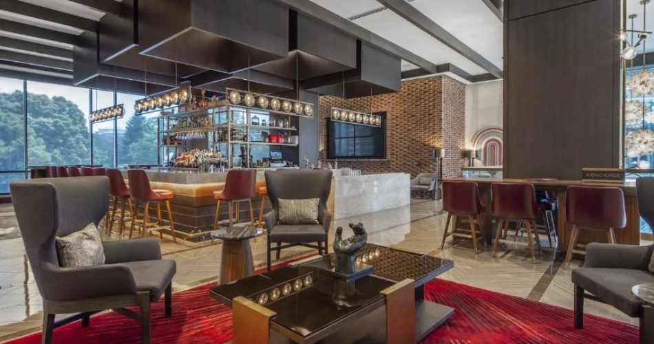 Plan Your Visit: Hotels Just Steps from Truist Park in Cobb County
