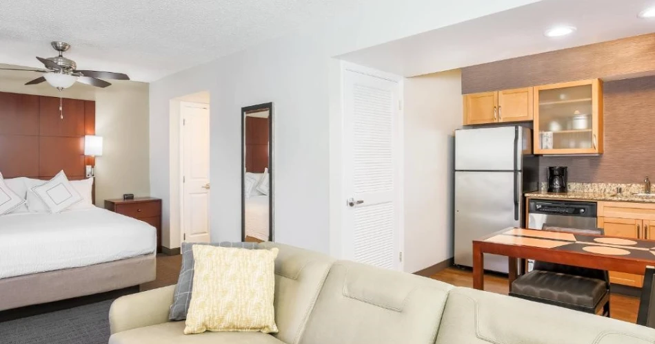 Plan Your Visit: Hotels Just Steps from Truist Park in Cobb County
